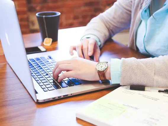 woman on laptop